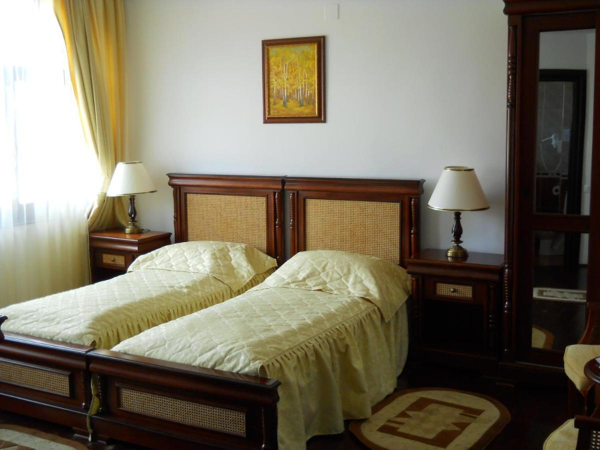 Casa Domneasca Ξενοδοχείο Curtea de Argeş Δωμάτιο φωτογραφία